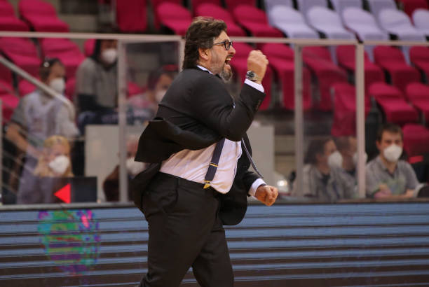 他们在面对 他们在面对