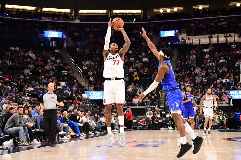 游动型前锋 游动型前锋