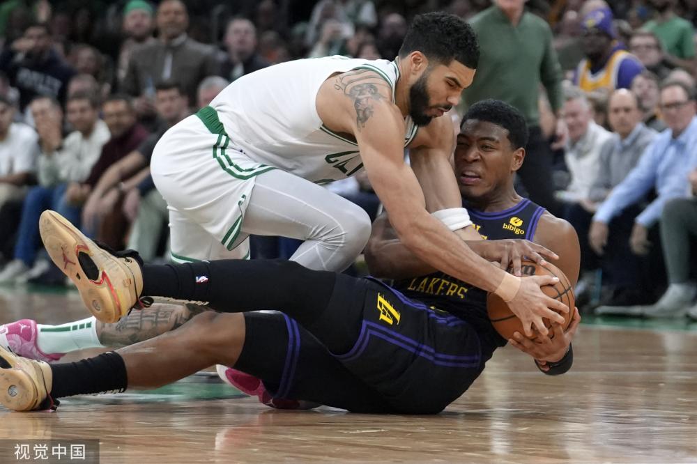 挺身而出 挺身而出