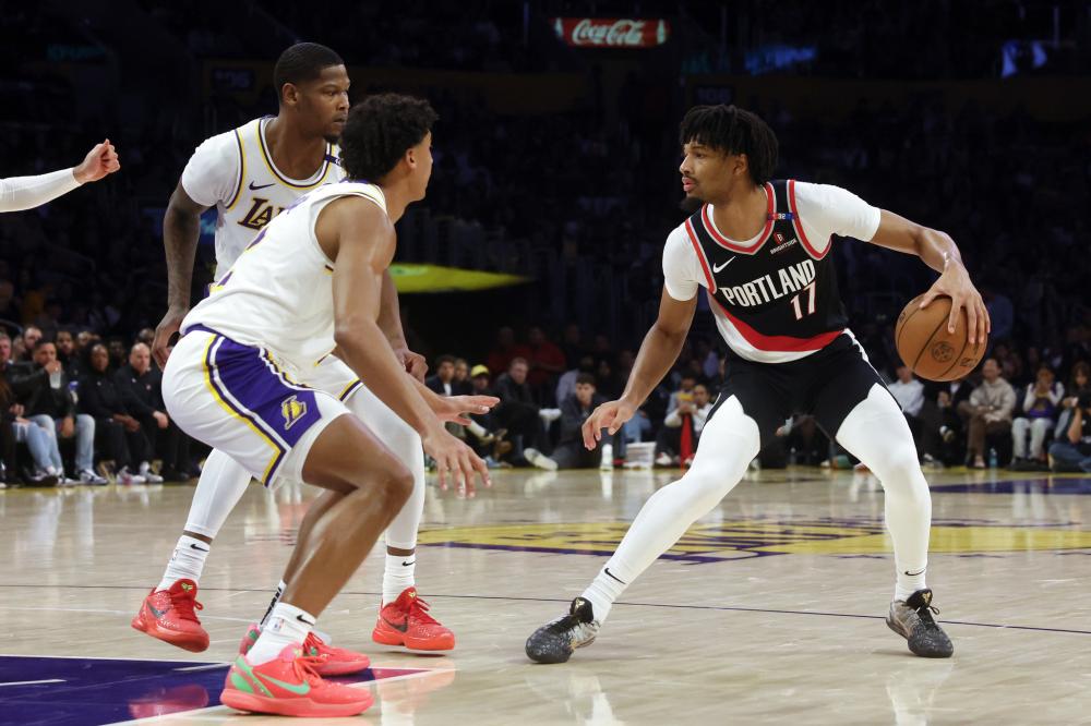 更衣室中显 更衣室中显