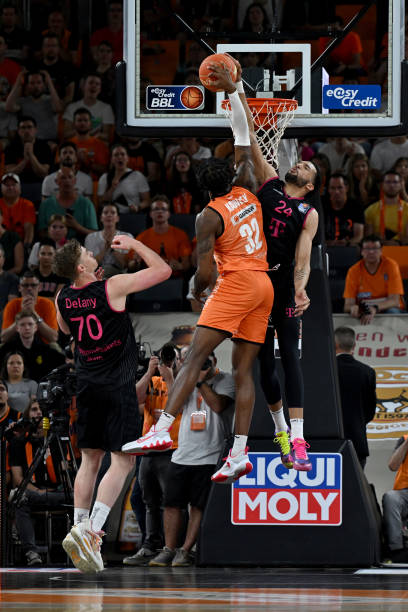 母哥的对决 母哥的对决